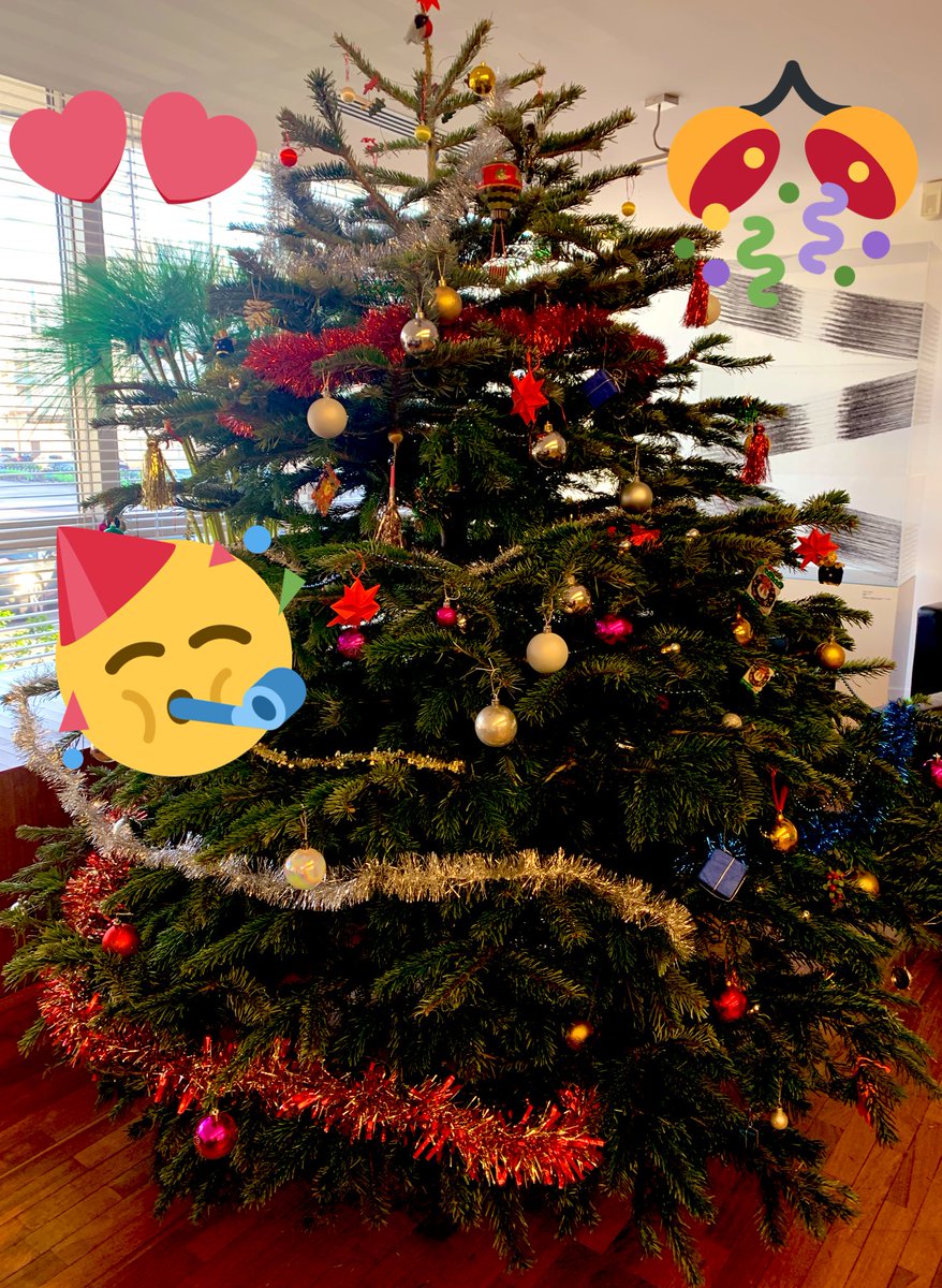 parcc_inserm's tweet photo. Happy holidays from PARCC to all our followers in France 🇫🇷 and in the world 🌎in cardiovascular community and beyond. Stay all safe and take care of your beloved and yourselves while distancing and 😷.  Best wishes for 2021 https://t.co/ttpvHLQv3p