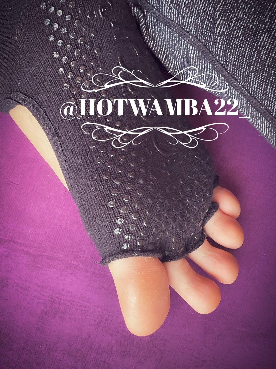 #FeetAna #FootFetish