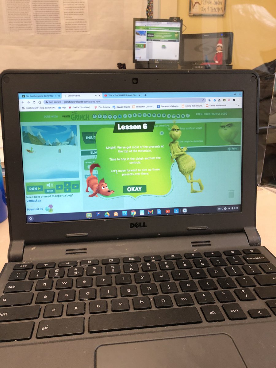 AMaresca5's tweet photo. Coding with the Grinch on this cold, snowy ❄️pajama day! #mtpspride #nmespride @NewMonmouthElem https://t.co/iqQFmcZnk6