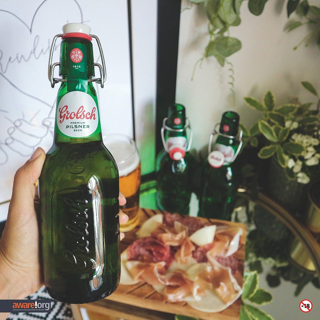 GrolschSA's tweet photo. Welcome the festive season with a deliciously crafted meal alongside a #Grolsch.

#GrolschAsIAm
#DoubleBrewedForDoubleTheFlavour https://t.co/N0etHtRXJd