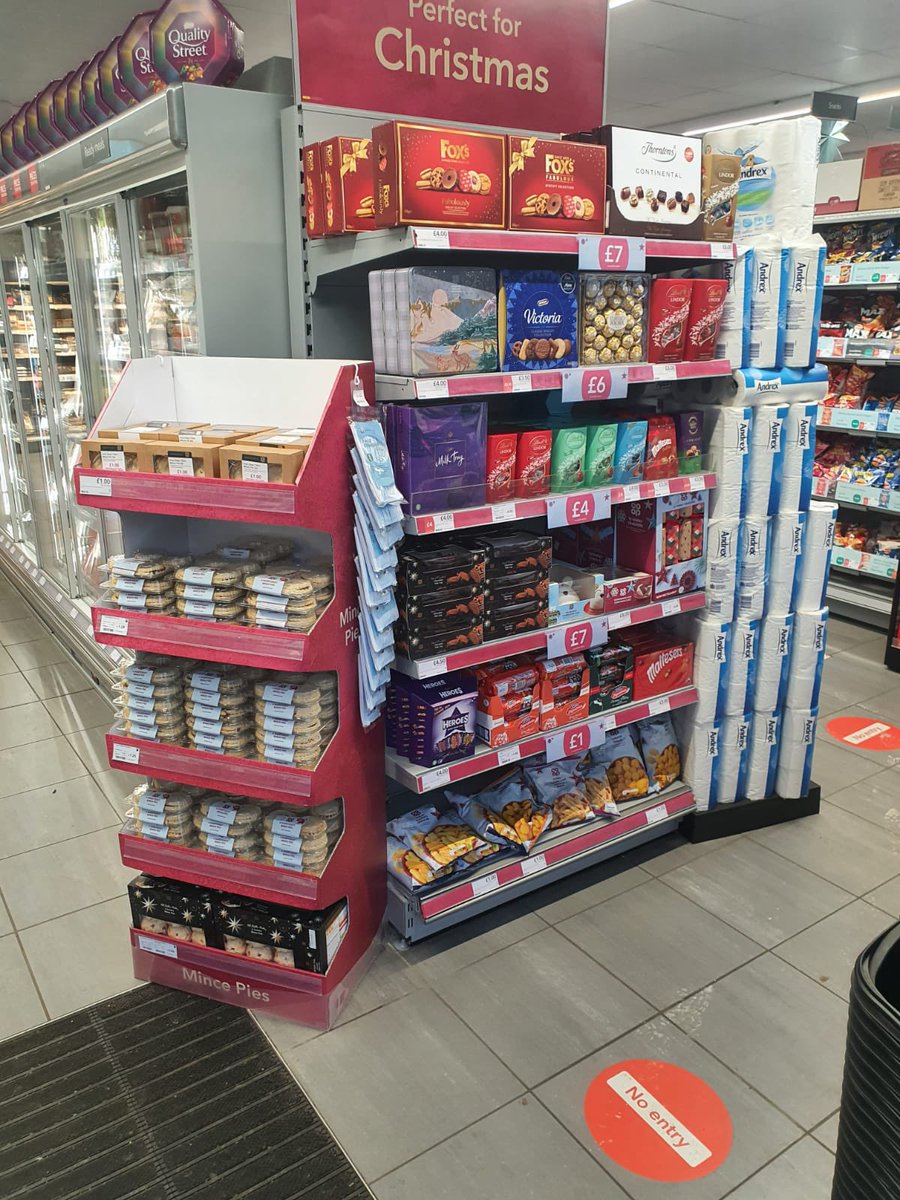 walker424's tweet image. Great to walk @JoshMcNaboe and @mazieblake12345 around Thorngumbald today. The store is in a great place for Christmas 🎄 and it is all down to the colleagues who work there. I couldn’t be any prouder of them!!! Thank you to everyone who works at Co-op Thorngumbald!#ItsWhatWeDo