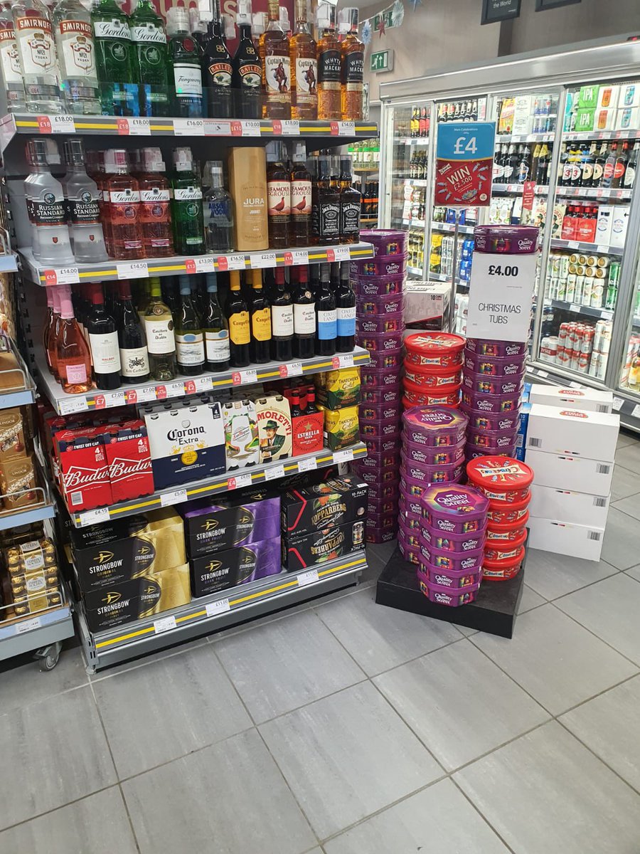 walker424's tweet image. Great to walk @JoshMcNaboe and @mazieblake12345 around Thorngumbald today. The store is in a great place for Christmas 🎄 and it is all down to the colleagues who work there. I couldn’t be any prouder of them!!! Thank you to everyone who works at Co-op Thorngumbald!#ItsWhatWeDo