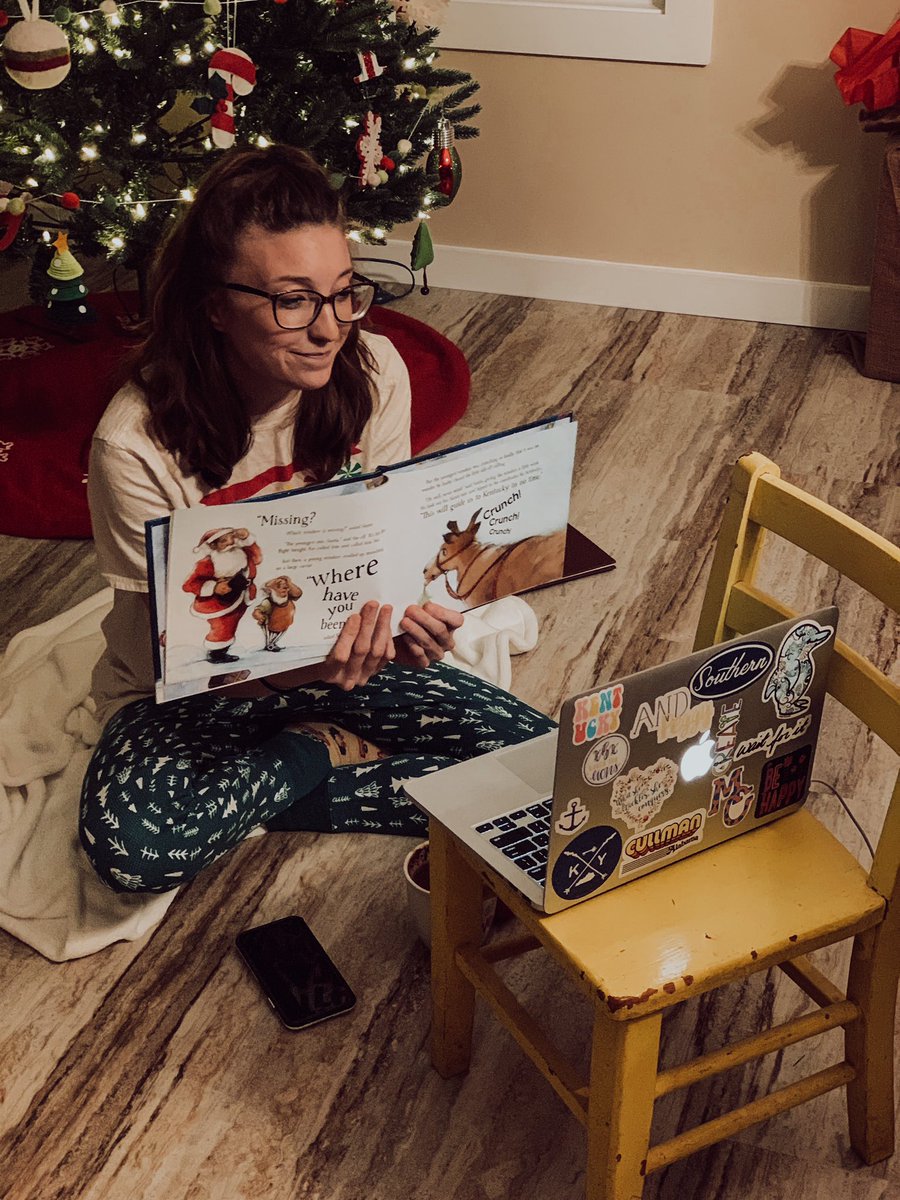 meetmissellie's tweet photo. Christmas Read Alouds in 2019 vs Christmas Read Alouds in 2020
#covidteaching #teachfromhome #2020probs https://t.co/iYsHMfLD67