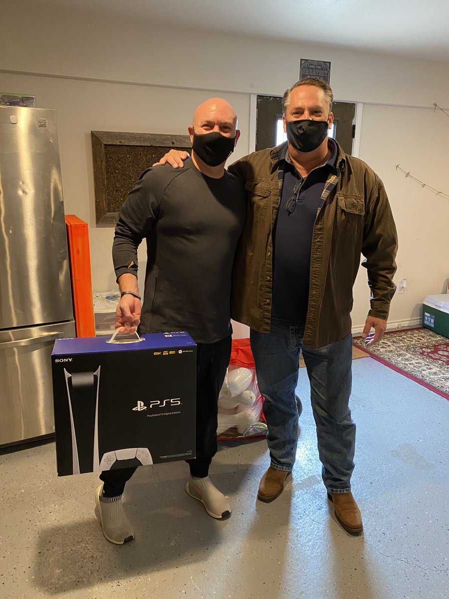 Special thank you to Michael for donating this PS5 to our <a href="/RoundRockISD/">Round Rock ISD</a> students for this holiday season to <a href="/RESETMentoring/">RESET Mentoring</a> who are doing incredible work in our <a href="/roundrock/">City of Round Rock</a> community! #communitycare