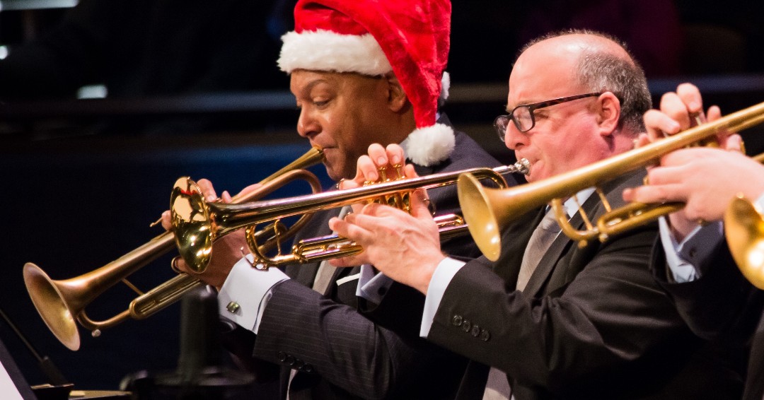 Celebrate the most wonderful time of the year with our definitive holiday playlist featuring some of the #JLCO with <a href="/wyntonmarsalis/">Wynton Marsalis</a>'s most festive tracks. Listen now: jazz.org/blog/big-band-…