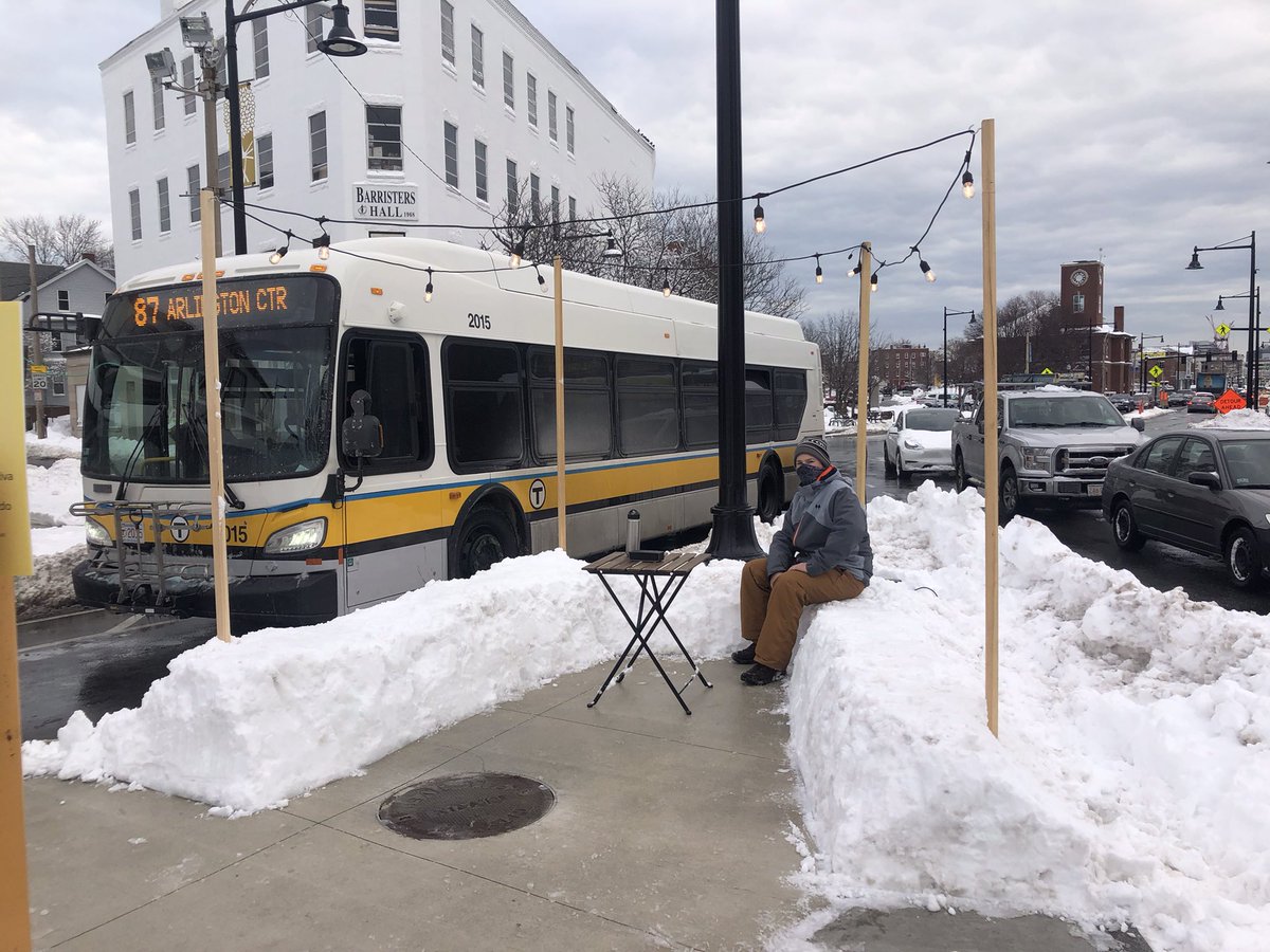 culturehousecc's tweet photo. What does CultureHouse do on a snow day? We build a #snowlet in a pedestrian island in Union Square.

@berkie1 @BarrFdn @SomervilleCity @AllAbout02143 https://t.co/FFmsRkYJQE