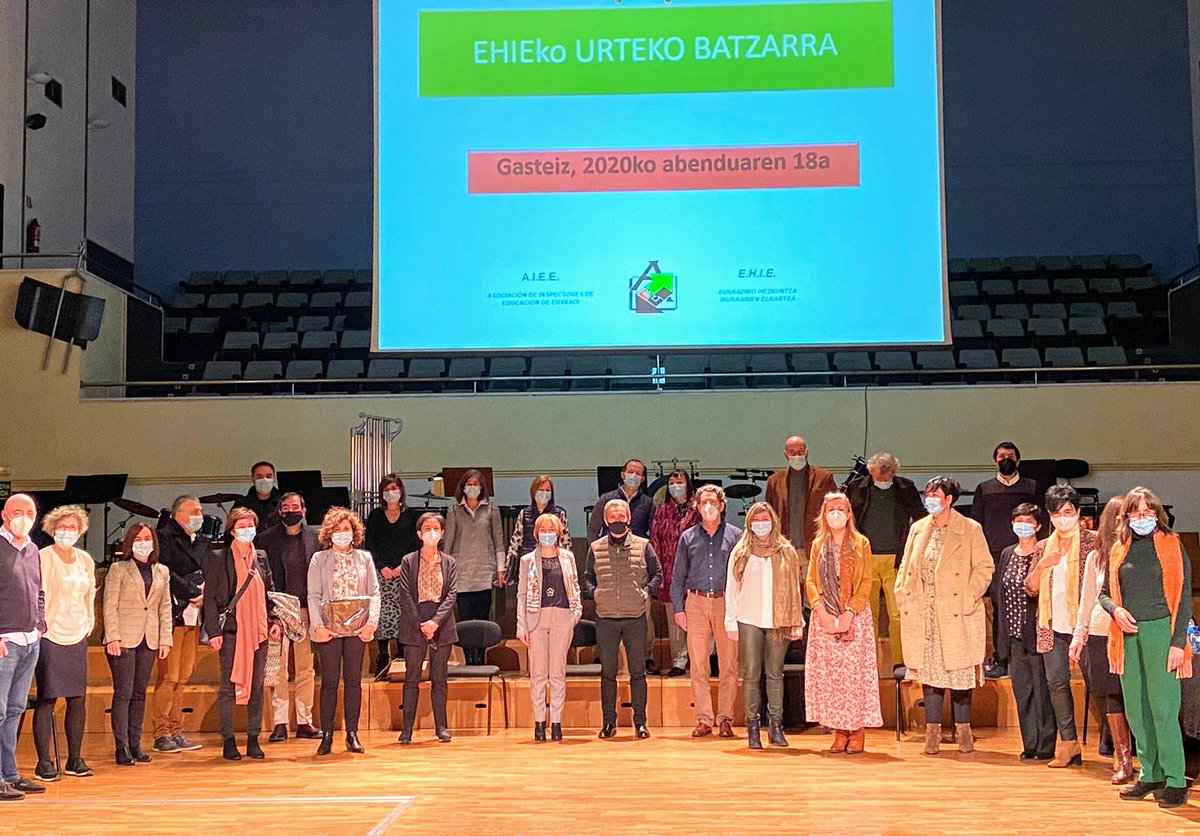 Gaur gure Urteko Batzarra izan dugu. Elkarrekin berriro egon arte, zaindu zaitezte! 😘