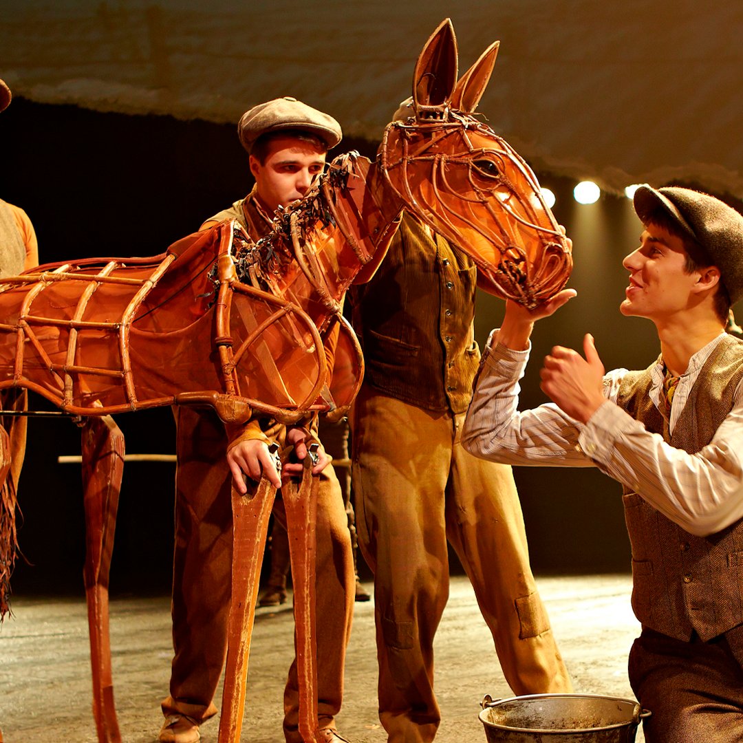 National Theatre tweet media