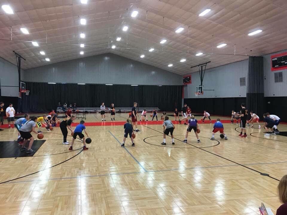 Please visit tiertensportscamps.com/tommy-weakley-… or PM me if your son or daughter are interested in this year’s New Year’s Day Basketball Camp, 2021 at <a href="/TierTenSports/">Tier Ten Sports</a> in Spencer, IN. Great staff, learn a lot, workout and have some fun😷🏀