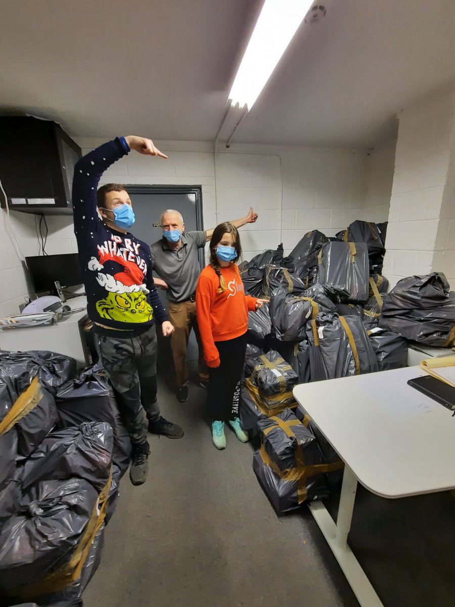 ICHHDUBLIN's tweet photo. Incredible work by our team of dedicated and compassionate volunteers who have put in a mammoth effort today.

One team in our warehouse working on the #SantaBoxAppeal and the other team working to distribute Christmas hampers as part of #OperationHamper 

Well done all

👏🎅🤶🌲 https://t.co/qOFPeMp56f