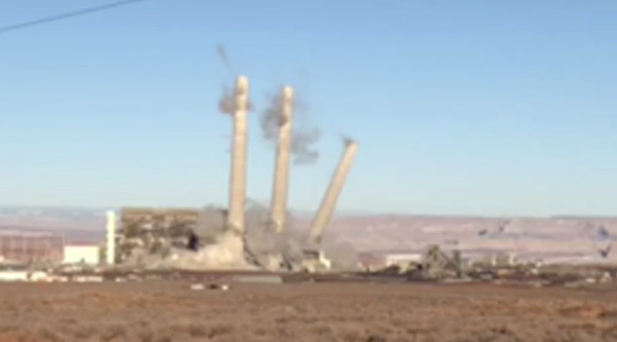 NGS was demolished TODAY-largest coal plant in the West. Read Navajo & Hopi statements on this historic moment https://www.navajoequitableeconomy.org/2020/12/18/navajo-and-hopi-statements-on-the-demolition-of-smokestacks-at-largest-coal-plant-in-the-west/ Reflections in thread + LINK TO VIDEO below frm  #NavajoEquitableEconomy partnerscc  @NNPrezNez  @NavajoCouncil  @Interior  @DebHaalandNM  @JoeBiden