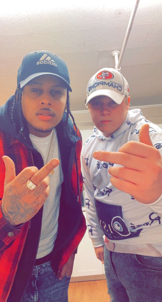 HouseOfRap9's tweet photo. This is Young Rose! He sounds just like Lil Skies! We’re all excited to be able to collab with him! Check out his music! #artist #roses #upandcoming https://t.co/meWgNZsisk