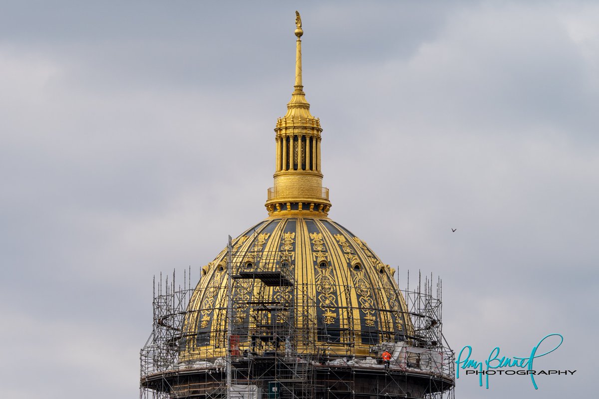 PerryB_Photo's tweet photo. Hello, old friend. Good to see you again. #WVCapitol https://t.co/UjuAMEiSnz