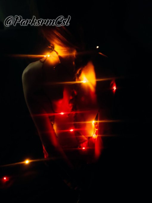 Que color eliges para estar a oscuras conmigo 😏 Dale a MG para verde/azul ❤️ y RT para rojo/amarillito<a href="/tag/navidad"class="tags"><span>#navidad</span></a><a href="/tag/xxxmas"class="tags"><span>#xxxmas</span></a><a href="/tag/onlyfans"class="tags"><span>#onlyfans</span></a><a href="/tag/viernesderiesgo"class="tags"><span>#viernesderiesgo</span></a><a href="/tag/luzrexchristmas"class="tags"><span>#luzrexchristmas</span></a>