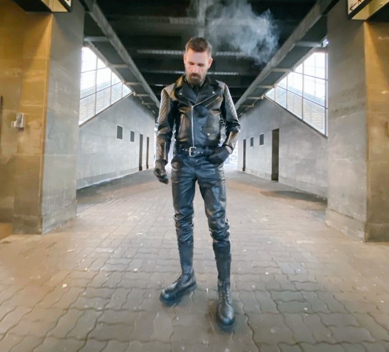 Boundrope tweet media