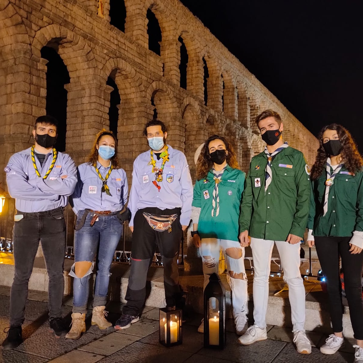 Ya la tenemos!!! 🥳
Gracias por la luz @scoutsietepicos 
#luzdebelen