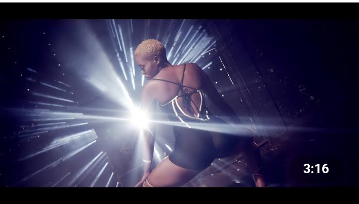 rarrigz's tweet photo. #ElevateTumbizaSound: @MinofHealthUG asks @UCC_Official to ban new kid on de bloc #Eezzy's song calling for opening of bars &amp; concerts. 

Oyo Covid twamuvaako, oh
Tetulina bya kola/ Mpozzi okufunya emigongo, eh! So kati deeJay... tumbiza sound, heh!
The police is not around, eh! https://t.co/warBU82uqN