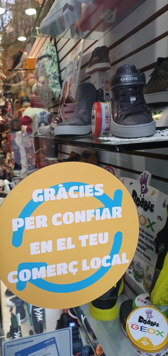 ajlagarriga's tweet photo. Ara més que mai, #FemPoble.
Davant les #MesuresNadal,  us animem a donar suport al #comerç i negocis d #laGarriga especialment els del sector de la #Restauració. Des de l'àrea d Promoció Econòmica de l'Ajuntament hem obert la convocatòria d'ajuts i fem assessorament personalitzat https://t.co/HkashlfX4a