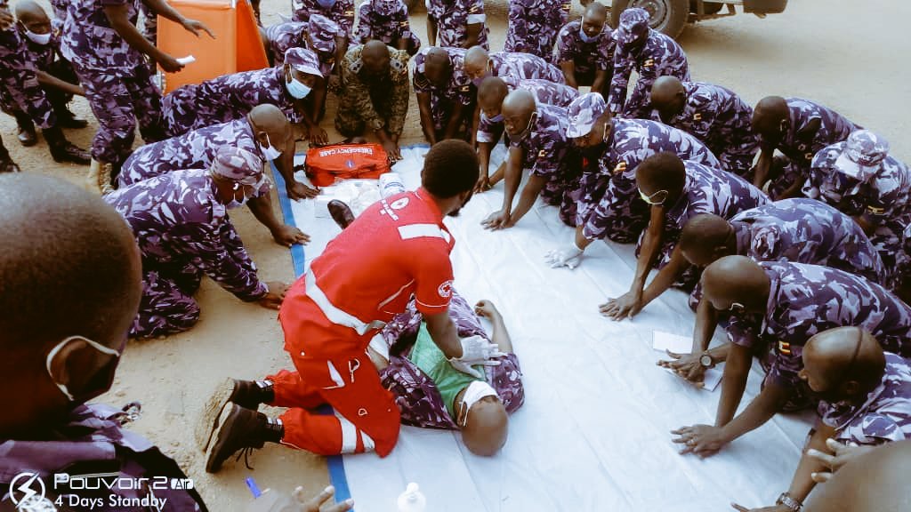 DrBrianBilalK's tweet photo. Thanks @PoliceUg #FirstAidSavesLives Exercising @UgandaRedCross auxiliary role. #StrongerTogether #FirstAidForEveryOne ๐ https://t.co/bFRQu7nVw6