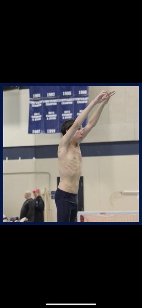 elhs_portrait's tweet photo. With the winter sports season being pushed back to after winter break. The Swim and Dive team have been staying connected through biweekly zoom workouts. 

Photo by Madison Gott. https://t.co/jBdFAeXtlB