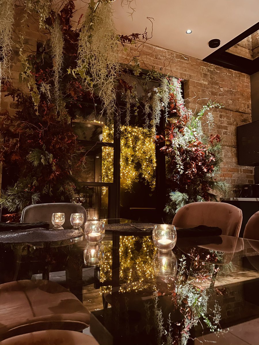 keefer74's tweet image. Channeling my inner @Nigella_Lawson this Christmas and it ain’t looking that bad! X