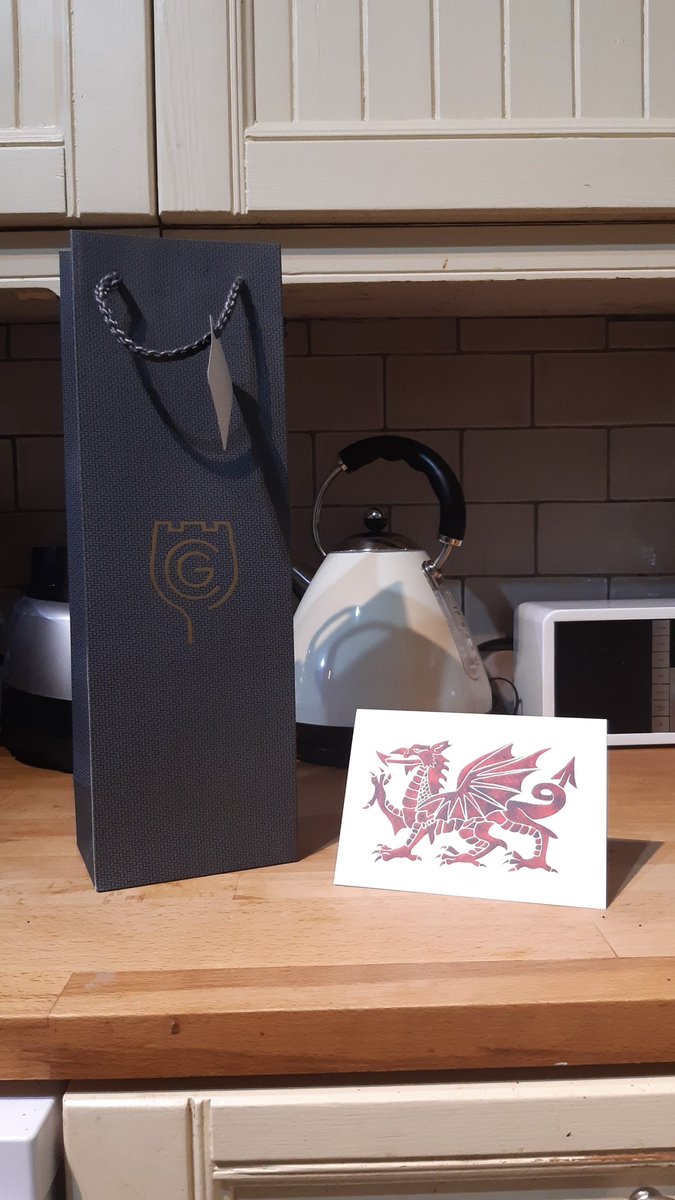 Tom Withers (@drtomwithers) on Twitter photo Thank you <a href="/OureaEvents/">Ourea Events®</a> @ShaneOhly for the early Christmas present always happy to talk about the <a href="/DragonsBackRace/">The Dragon®</a> Thank you <a href="/OureaEvents/">Ourea Events®</a> @ShaneOhly for the early Christmas present always happy to talk about the <a href="/DragonsBackRace/">The Dragon®</a>