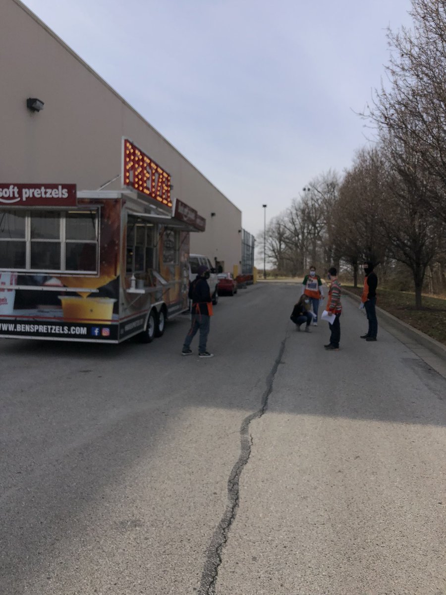 HomeDepotOwensboro tweet media