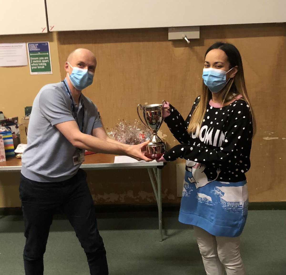 RMCH Paediatric & Neonatal Surgery (@rmch_paedsurg) on Twitter photo 3rd Annual Manchester Paediatric Surgery Trainee’s (Registrar’s) Day 2020 prize 🏆won by Miss Helen Figgins for her (musical) presentation on Emergency Thoracotomy 👏🥇Well done Helen! <a href="/RMCHosp/">RMCHosp</a> @MFTPgrad <a href="/NHSHEE_NWest/">NHSE Workforce, Training and Education – NW</a> <a href="/RMCH_Theatres/">RMCH Theatres</a> 3rd Annual Manchester Paediatric Surgery Trainee’s (Registrar’s) Day 2020 prize 🏆won by Miss Helen Figgins for her (musical) presentation on Emergency Thoracotomy 👏🥇Well done Helen! <a href="/RMCHosp/">RMCHosp</a> @MFTPgrad <a href="/NHSHEE_NWest/">NHSE Workforce, Training and Education – NW</a> <a href="/RMCH_Theatres/">RMCH Theatres</a>