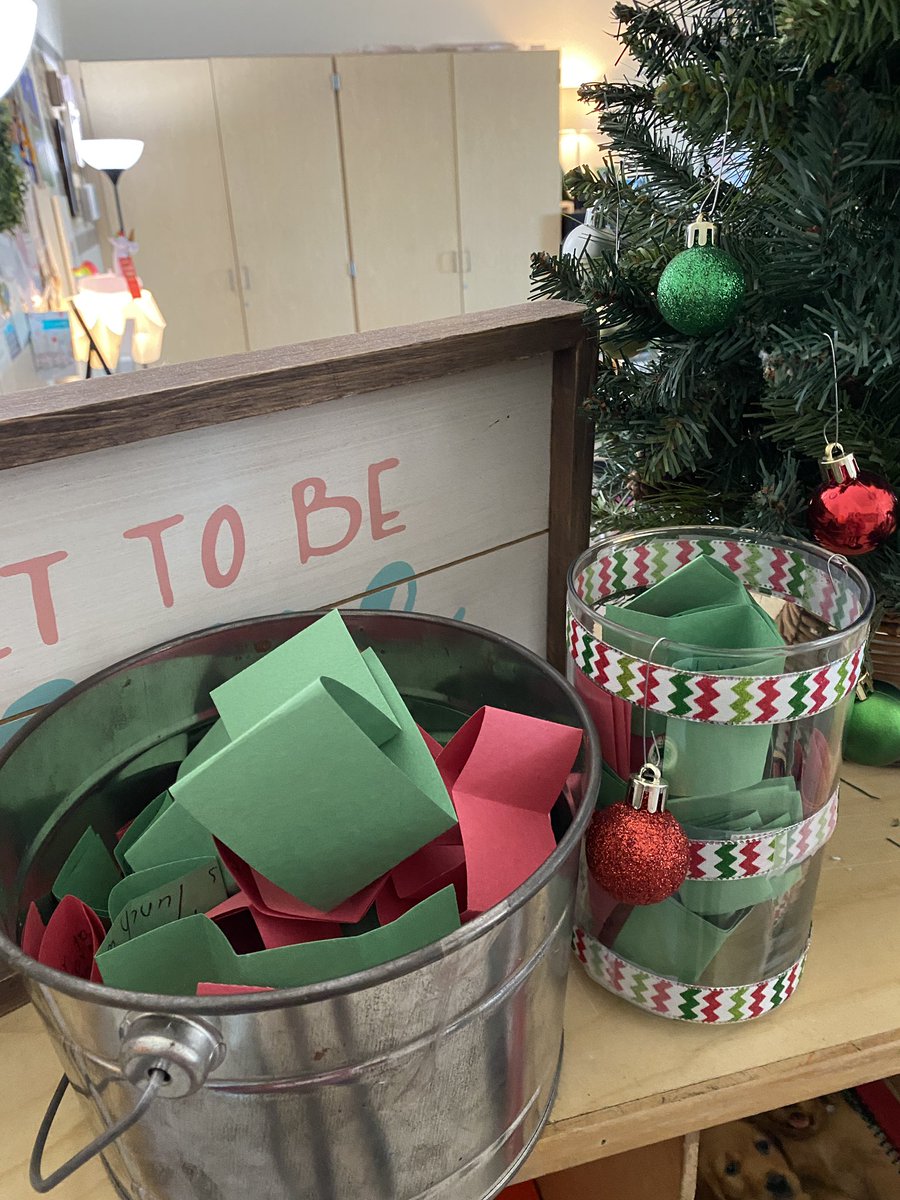 Mrs_Darden_'s tweet photo. Today, we sat in a circle and read out the bright spots we gathered over the month 🎄 Spots included funny moments, student successes, and team appreciation. Tears were definitely shed ❤️  it was a great way to head to break. #BetterTogether #IAmLucky @FEScomal https://t.co/7FEUnVCwQ3