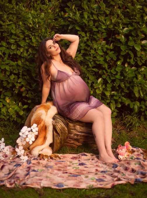 📷 @ginabarbaraphotography made me feel like a fertile forest beauty 🌱🍎🌿  I'm blown away with this photo<a class="tags" target="_blank" title="On Twitter" href="/?out=eyJ0eXAiOiJKV1QiLCJhbGciOiJIUzUxMiJ9.eyJpYXQiOjE3MjI0MDA2NTQsImlzcyI6InR3cG9ybnN0YXJzLmNvbSIsIm5iZiI6MTcyMjQwMDY1NCwiZXhwIjoxNzUzOTM2NjU0LCJyZWRpcmVjdF91cmwiOiJodHRwczovL3R3aXR0ZXIuY29tL2dpbmFiYXJiYXJhcGhvdG9ncmFwaHkifQ.Iks5RXHcSq-BM7sIE8qJOblICb7sbPOzq-QDQau9-siBswiwjULoGpdlBXZCJNzdpjjItnaaWpoQqetbXckcTQ">@ginabarbaraphotography</a><a href="/tag/juicy"class="tags"><span>#juicy</span></a><a href="/tag/ripe"class="tags"><span>#ripe</span></a><a href="/tag/milf"class="tags"><span>#milf</span></a><a href="/tag/fertile"class="tags"><span>#fertile</span></a>