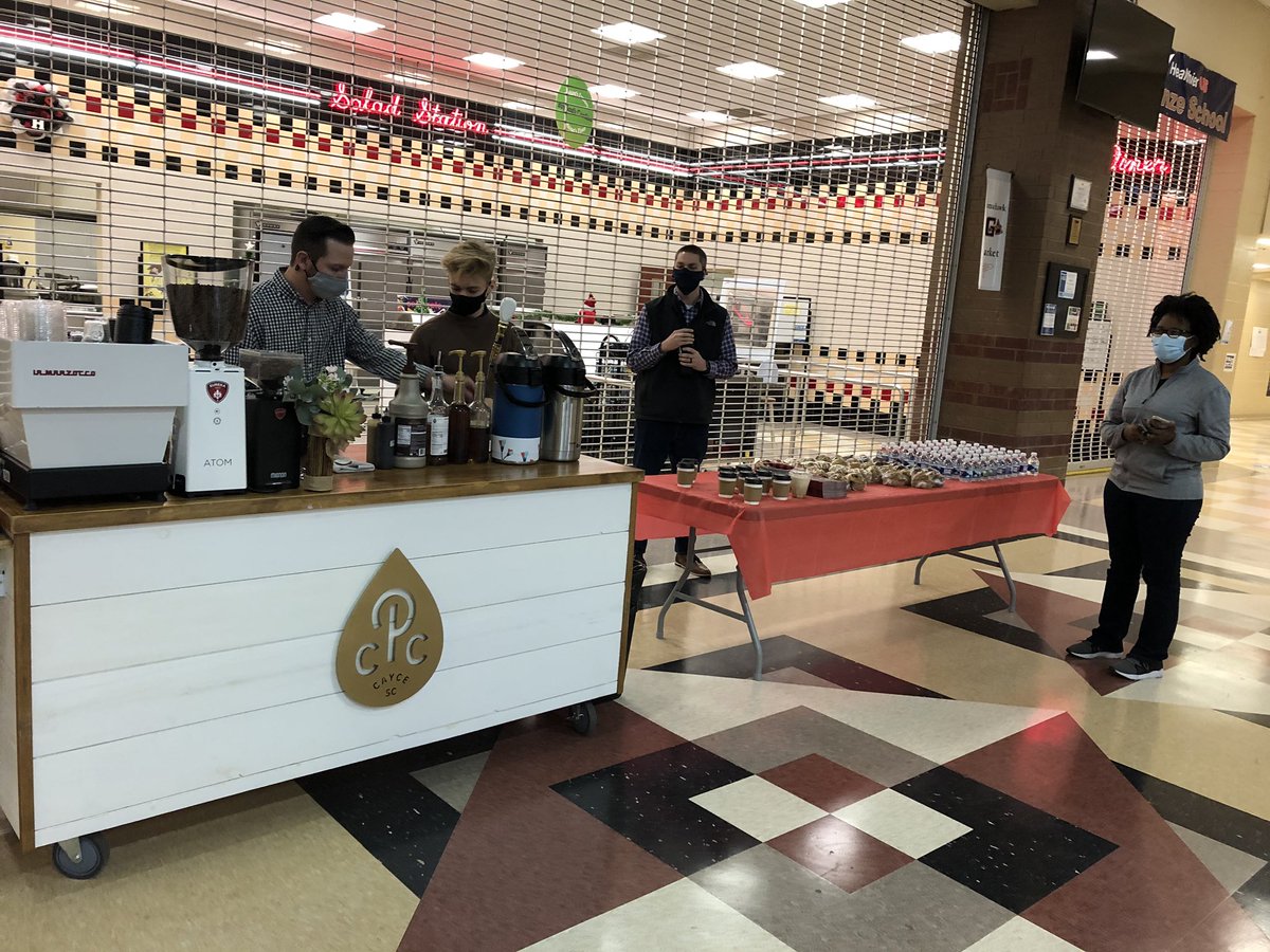 GHSCounseling2's tweet photo. Thank you @lakemurraybc and @PiecewiseCoffee for the delicious muffin and coffee this morning. Such a great way to start our workday. #weareGilbert https://t.co/eWQhUIX9c9