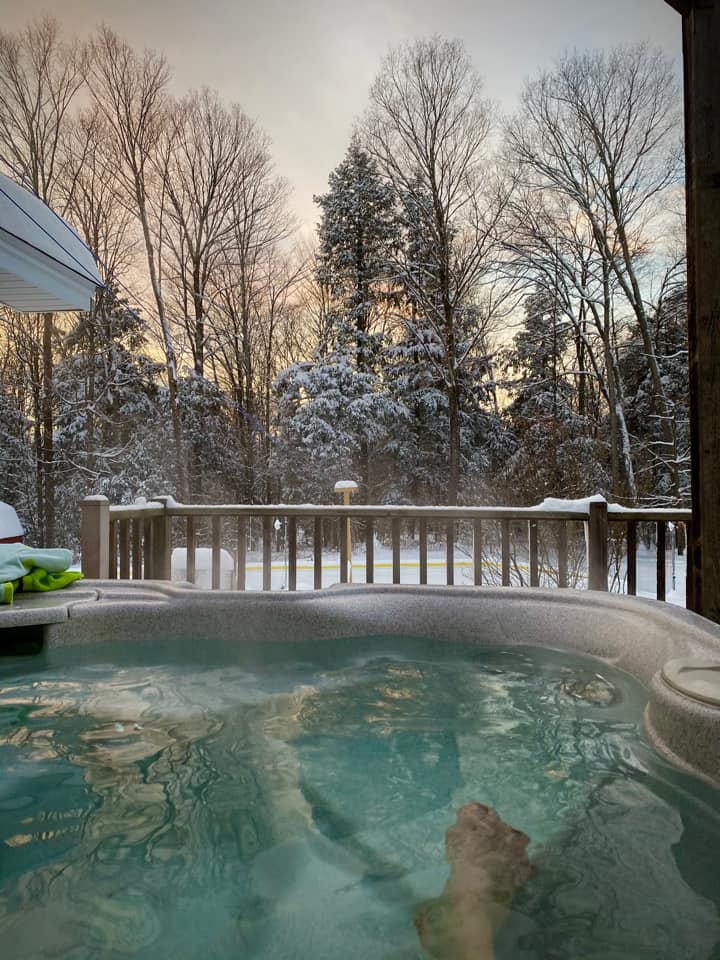 AllenSpas's tweet photo. Check out our awesome hot tub customers enjoying yesterday's snow day...the ones who could find their hot tubs anyway! π¦βοΈ #HotTubLife #HotTubTime #BackyardGetaway https://t.co/lrKpb5NISY