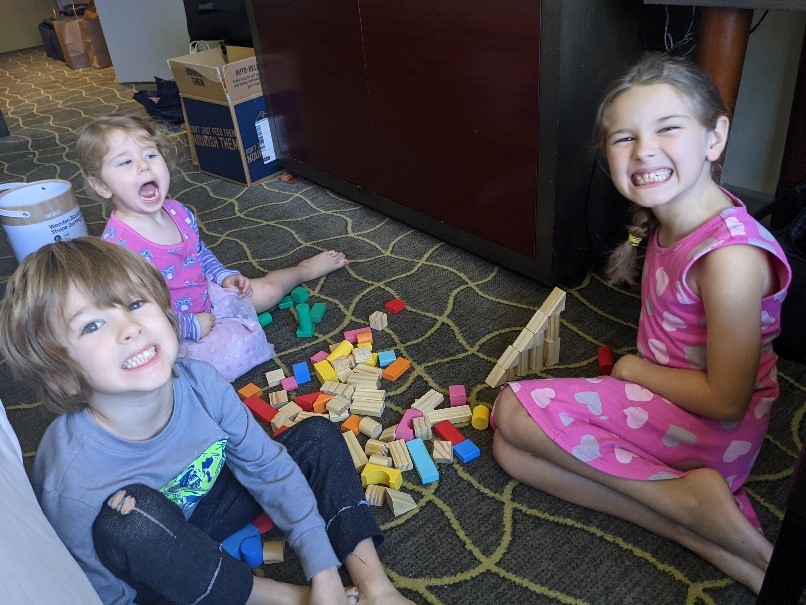 It is a challenging time for many, particularly those in isolation but the community spirit of West Australian Lions volunteers is brightening up the days for children in hotel quarantine. bit.ly/3auTBZN #WeServe #ThankYouLions