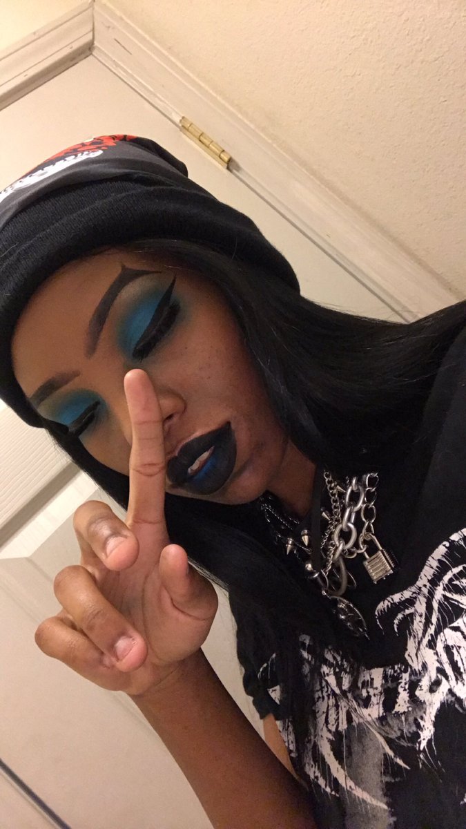 AsmodeusXion's tweet photo. Respectfully , you could never be me. Disrespectfully, I don’t ever wanna be you 😬🥴
.
.
#manyvids #bodypositive #cammodels #photooftheday #modellife #xlovecash #tattoos #ddlgprincess #selfie #webcamgirl #premiumsnapchatgirl #badbitch #twerkthat #babe #daddysgirl #selfmade https://t.co/xel3rfrtDi