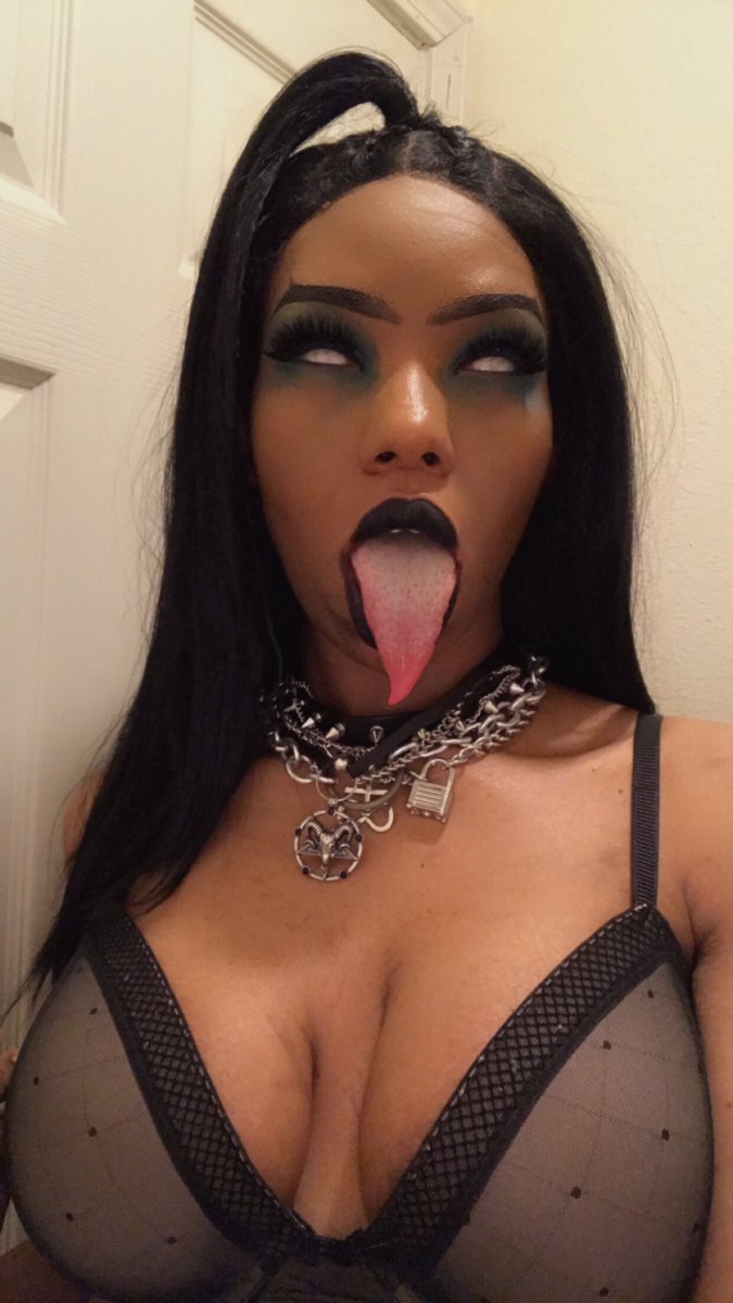 AsmodeusXion's tweet photo. Respectfully , you could never be me. Disrespectfully, I don’t ever wanna be you 😬🥴
.
.
#manyvids #bodypositive #cammodels #photooftheday #modellife #xlovecash #tattoos #ddlgprincess #selfie #webcamgirl #premiumsnapchatgirl #badbitch #twerkthat #babe #daddysgirl #selfmade https://t.co/xel3rfrtDi