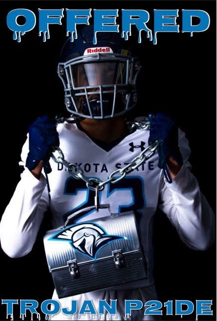 Julianvigil75's tweet photo. Blessed and grateful to receive an offer from Dakota State University. Thanks @DakSt8Football for the opportunity #Trojans https://t.co/vz5OHRZfyC