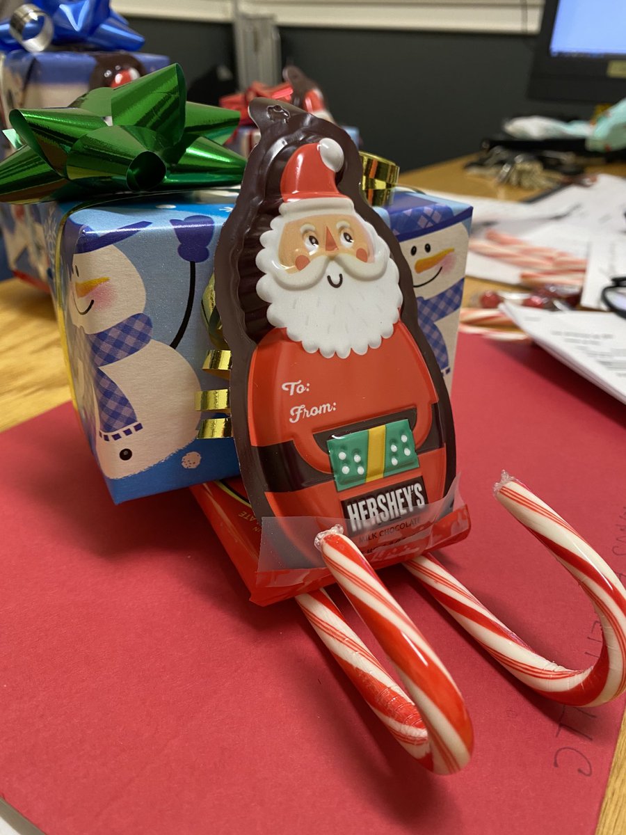Cathy Borden (@cathyborden) on Twitter photo Met at 0805 surprised management with a fantastic holiday lunch and a cute present today! Great group of MET associates here Deep In The ❤️❤️ of Pelham <a href="/1sherredavis/">Sherre Davis-Hood</a> <a href="/DANI_C_CLARKE/">Dani Clarke Ultiverse⚡️🐑</a> <a href="/ChristieScott20/">ChristieScott</a> Met at 0805 surprised management with a fantastic holiday lunch and a cute present today! Great group of MET associates here Deep In The ❤️❤️ of Pelham <a href="/1sherredavis/">Sherre Davis-Hood</a> <a href="/DANI_C_CLARKE/">Dani Clarke Ultiverse⚡️🐑</a> <a href="/ChristieScott20/">ChristieScott</a>