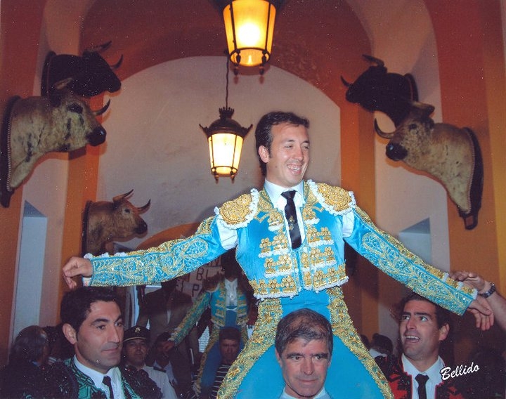 ENTREVISTAS.- Jesuli de Torrecera "Sigo luchando por recuperar lo que creo que me gané en su momento" <a href="/JesuliTorrecera/">Prensa Jesuli De Torrecera</a> <a href="/Jdetorrecera/">jesuli de torrecera</a> <a href="/mikazarcas/">𝙼𝚒𝚔𝚊 𝚉𝚊𝚛𝚌𝚊𝚜</a> #tauromaquia #Jerez burladero.tv/entrevistas/20…