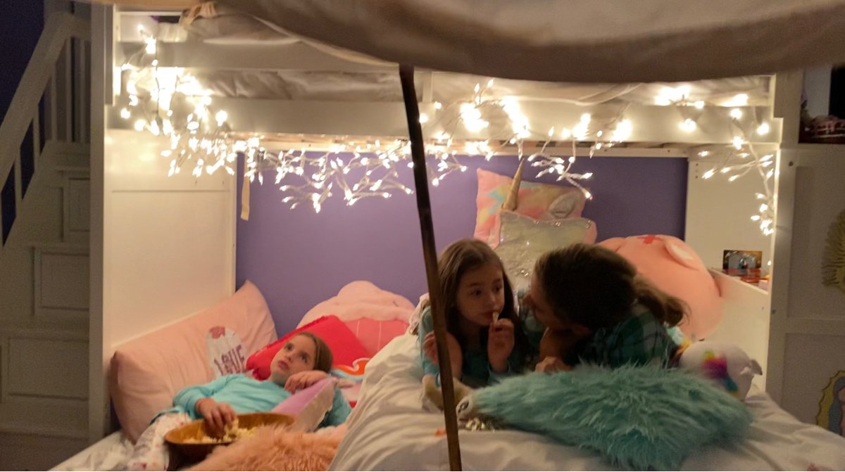 We are loving The Croods : A New Age so much!!!  #TheCroodsWatchparty <a href="/WeAllGrowLatina/">#WeAllGrow Latina</a>