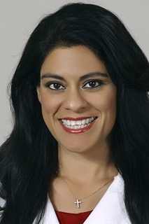 IDhEAL_UCLAEM's tweet photo. Welcome to Dr. Rose Diaz who will be joining the @UCLAEMRes and @HarborUCLAEM family as the next @IDhEAL_UCLAEM fellow in July 2021! https://t.co/Op9PCWEcJ6