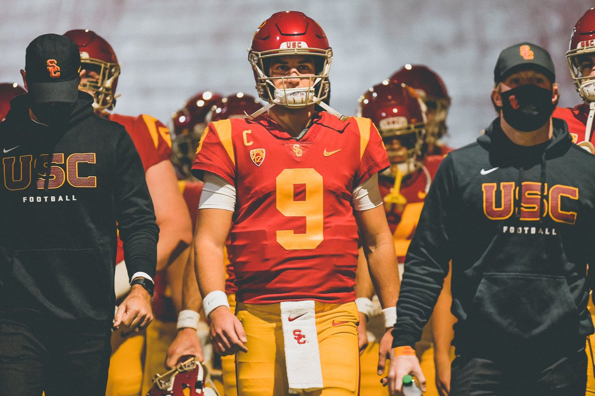 uscfb's tweet photo. Dialed in 👊

#Pac12Championship 
#FightOn✌️ https://t.co/FwVpsnkB85