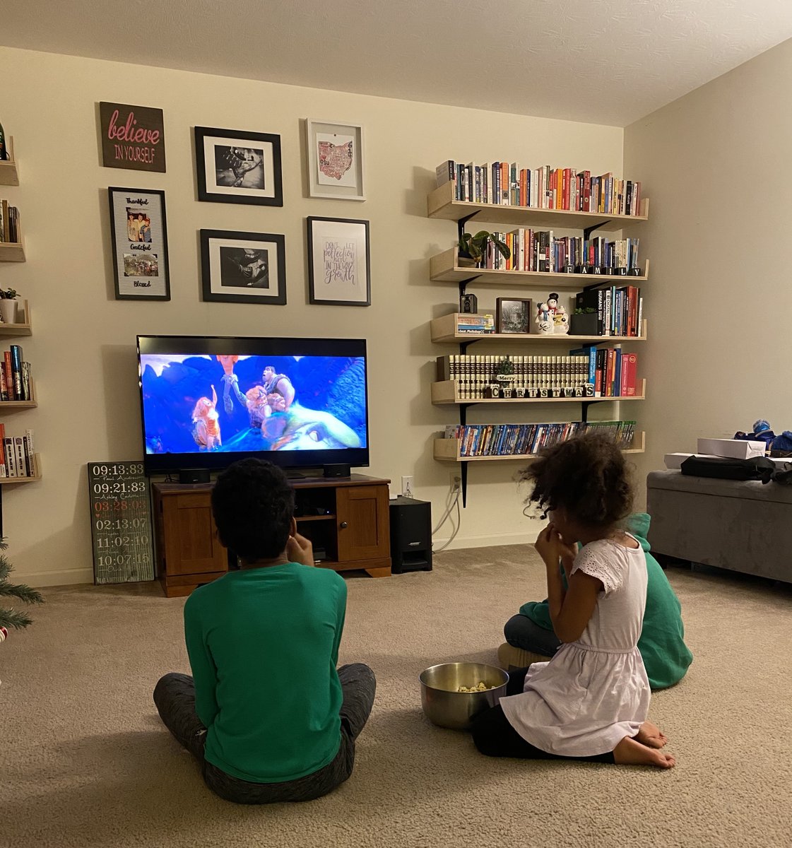 We made this a family affair. #thecroodswatchparty