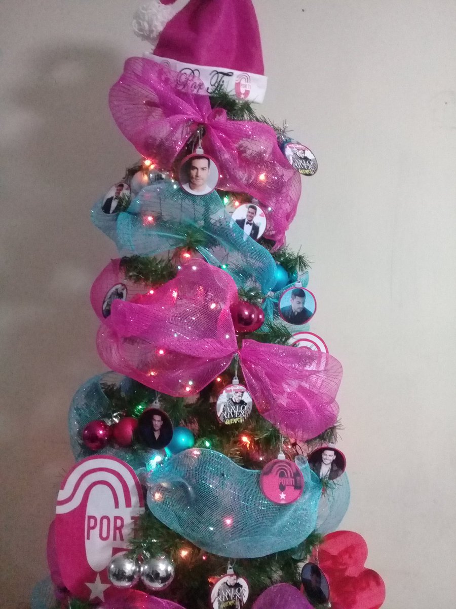 BrendaUrquietaC's tweet photo. Con Todo el Espíritu Navideño Riverista  😍❤ 

@CR_ClubPorTi 
@PorTi_SedeMty 
@_CarlosRivera  POR TI 💖 https://t.co/AUDZ4TBjeA