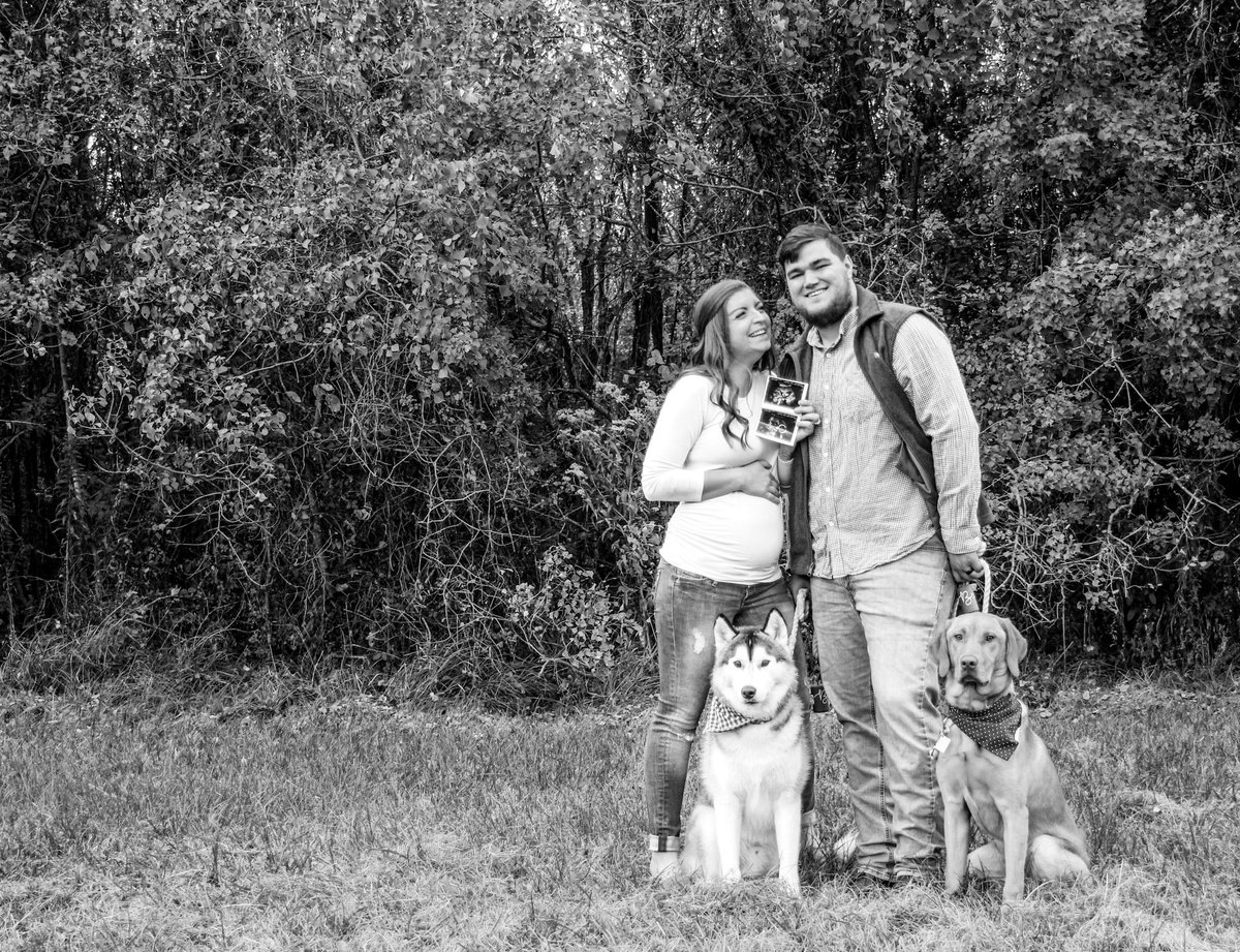 bumptobabies's tweet photo. Happy birthday to the best man I know♥️ the boys and I are so so lucky to have you as ours! There’s a million more things I could say but honestly just stinking grateful to do life with you and have another year with you suga!! We love you Bubs! #teamrodrigues https://t.co/f6oWnCl9Bp