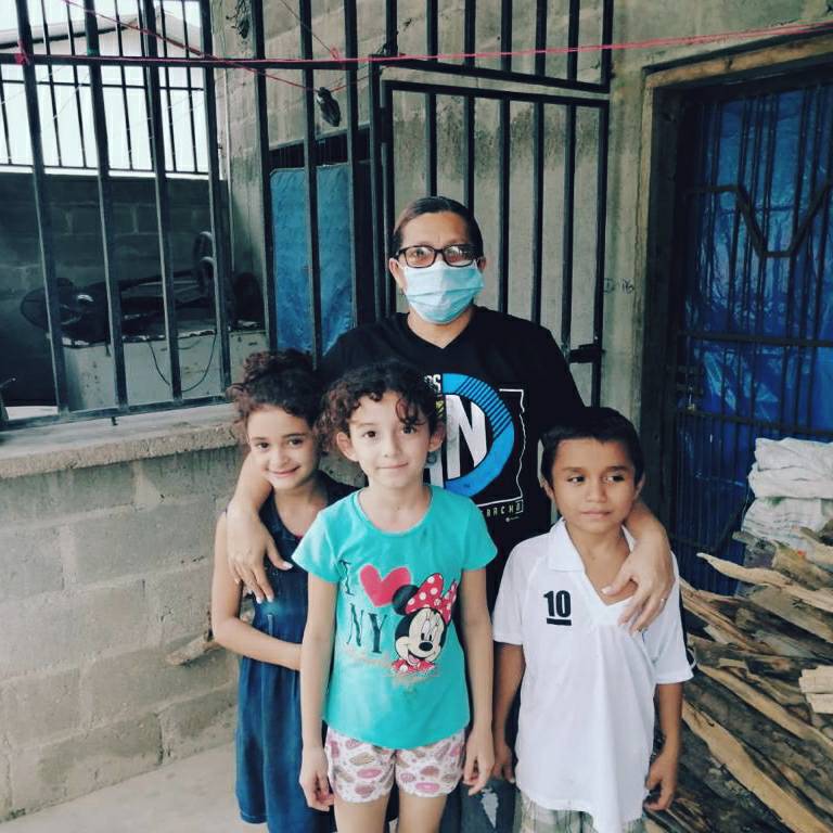 gointmissions's tweet photo. Good news from Honduras: Pastor Ivan and his church delivered food and aid to a community 6 hours away, in the area most affected by the recent hurricanes.

Join us in prayer for them as they travel to this region again on Saturday. https://t.co/zNuR2fBEug