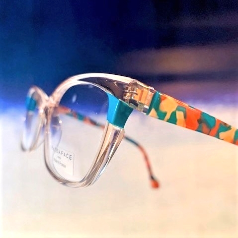 OptometrySD's tweet image. Happiness hides in life&apos;s small details.⁠ #hillcrestsandiego #faceaface_paris
⁠
👓:  FACE A FACE Eyewear⁠