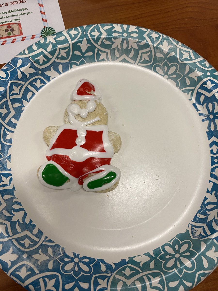 bransonr4tech's tweet photo. Cookie decorating today for dessert! These guys r so creative (& a little morbid)!! #tech12days #poorgingerbreadman #starwars #santaiknowhim #sprinklesfordays https://t.co/253R9E4UxW