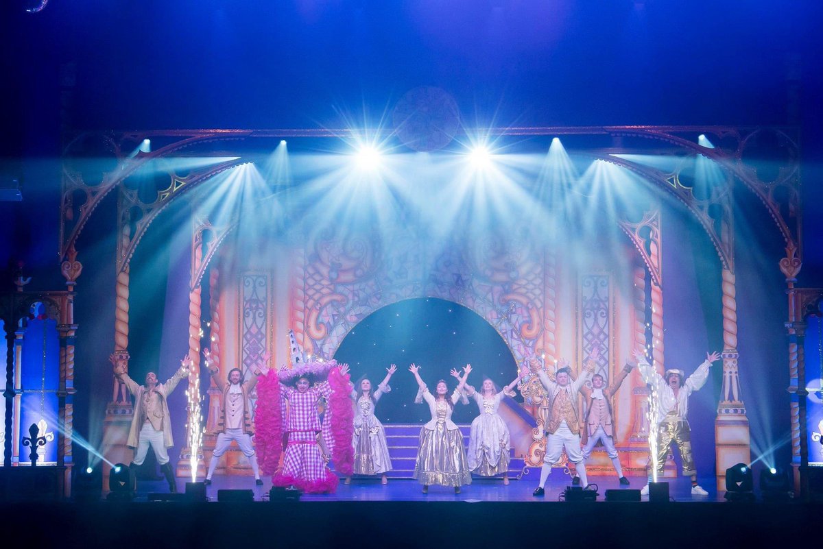 SandsCentre's tweet photo. ... AND WE'RE BACK! ✨ We're so incredibly happy to be back after over 9 months with our specially designed pantomime, Beauty &amp; The Beast. https://t.co/JRK4uhfmZ7