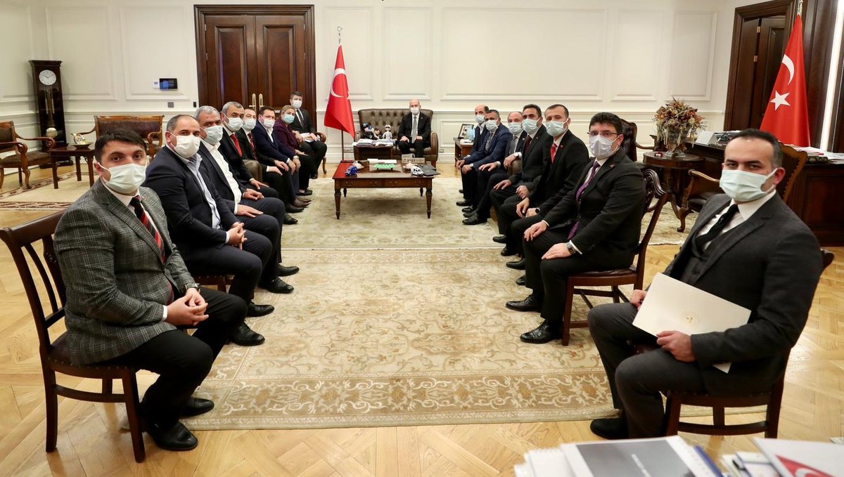 Bakanımız Sn. <a href="/suleymansoylu/">Süleyman Soylu</a>, Anadolu Güvenlik Korucuları ve Şehit Aileleri Konfederasyonu Genel Başkanı Sn. Ziya Sözen ve beraberindeki heyeti kabul etti
