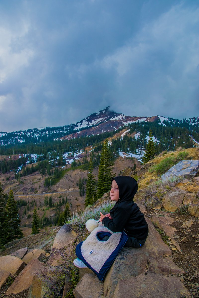 pieypata's tweet photo. #AmazingPlaces we’ve been to ❤️

This is #LassenVolcanic National Park, in the north of #California, a rather overlooked place over the most famous NP in the State.
Amazingly beautiful.

#RoadTrip #HiddenGems https://t.co/BkiUhMLDrh
